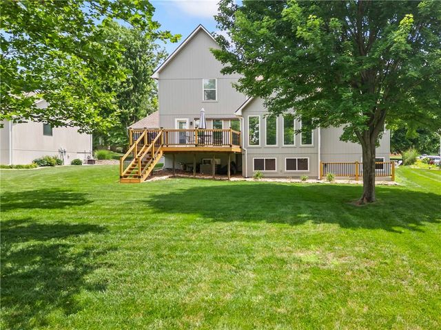 4212 NE Suwannee Drive, Lee's Summit, MO 64064
