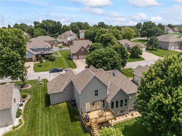 4212 NE Suwannee Drive, Lee's Summit, MO 64064