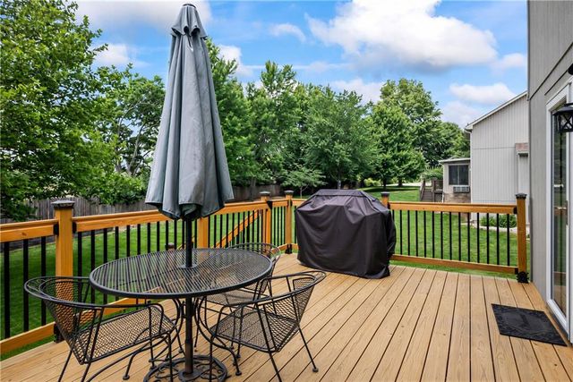 4212 NE Suwannee Drive, Lee's Summit, MO 64064