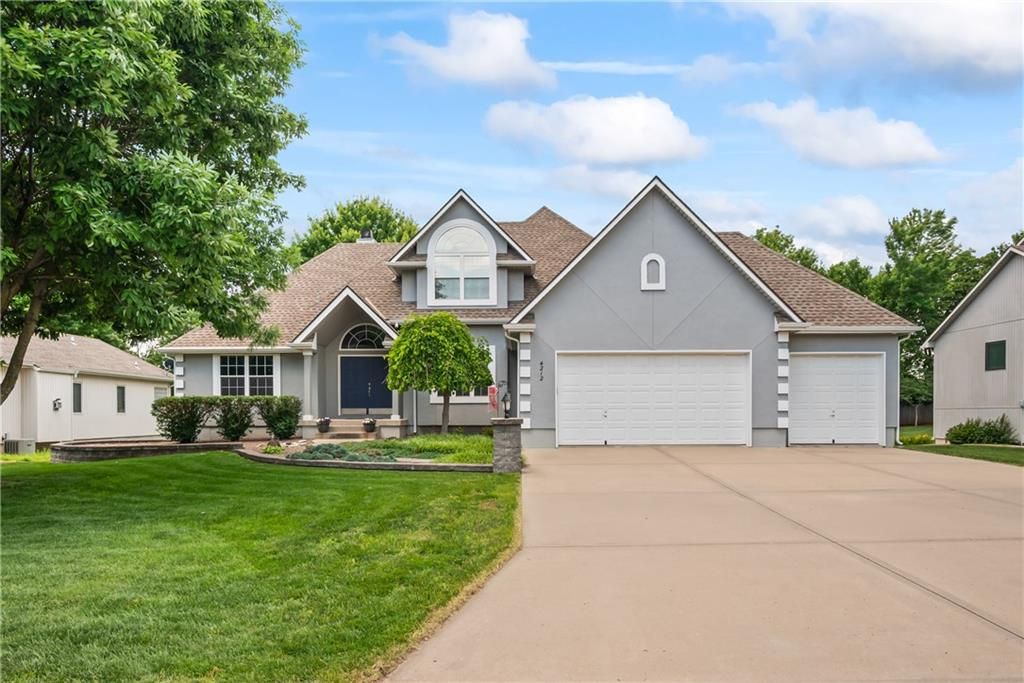 4212 NE Suwannee Drive, Lee's Summit, MO 64064