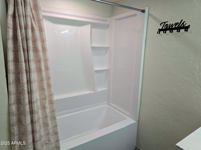 687 W NAVAJO Street, Wickenburg, AZ 85390