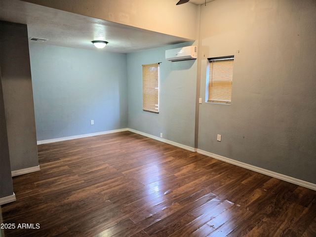 687 W NAVAJO Street, Wickenburg, AZ 85390