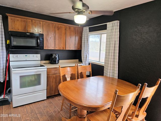 687 W NAVAJO Street, Wickenburg, AZ 85390