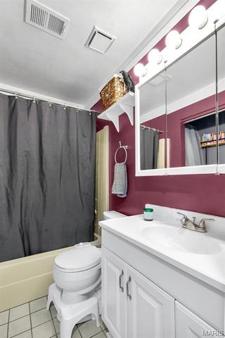 263 S Hartnett Avenue, Ferguson, MO 63135
