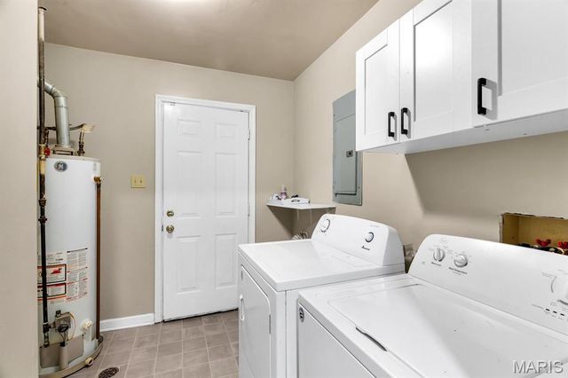 263 S Hartnett Avenue, Ferguson, MO 63135