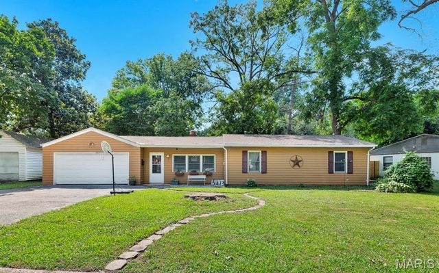 263 S Hartnett Avenue, Ferguson, MO 63135