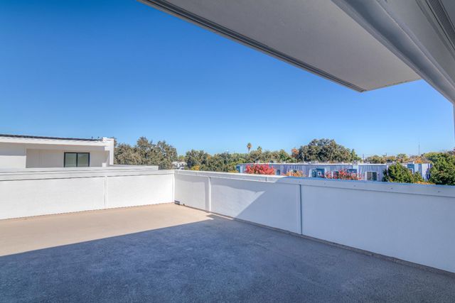 427 6th St, West Sacramento, CA 95605