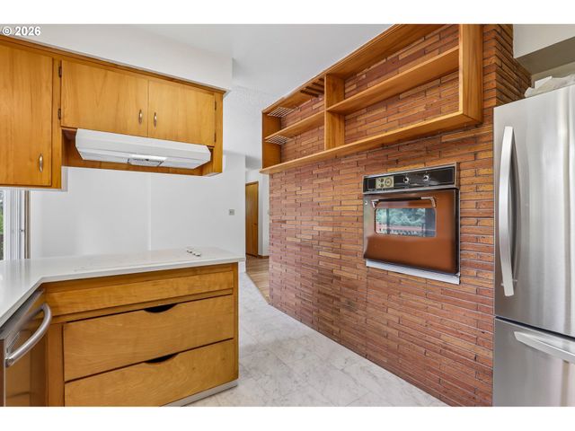 31 CEDAR GATES Rd, Longview, WA 98632