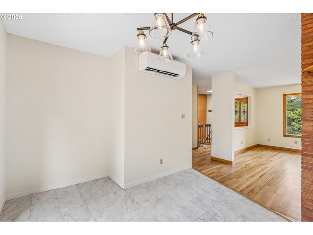 31 CEDAR GATES Rd, Longview, WA 98632
