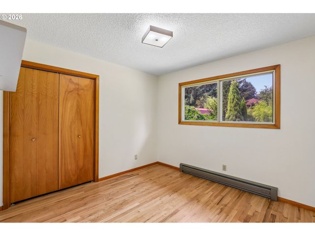 31 CEDAR GATES Rd, Longview, WA 98632