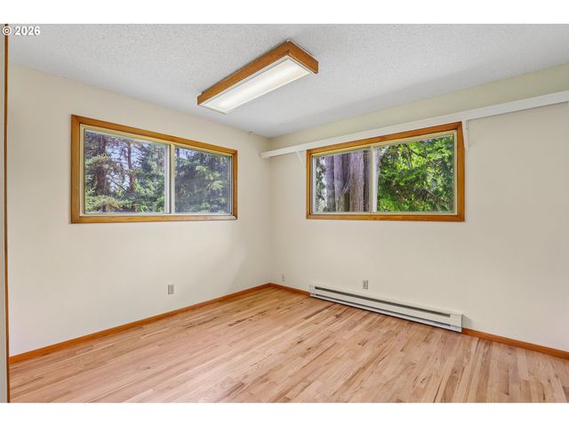 31 CEDAR GATES Rd, Longview, WA 98632