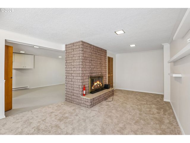 31 CEDAR GATES Rd, Longview, WA 98632