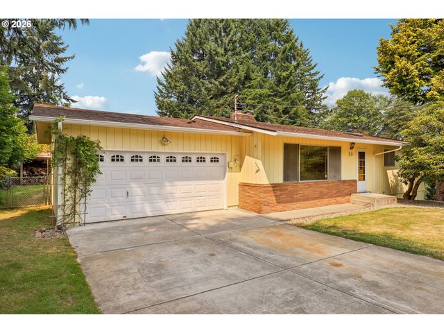 31 CEDAR GATES Rd, Longview, WA 98632