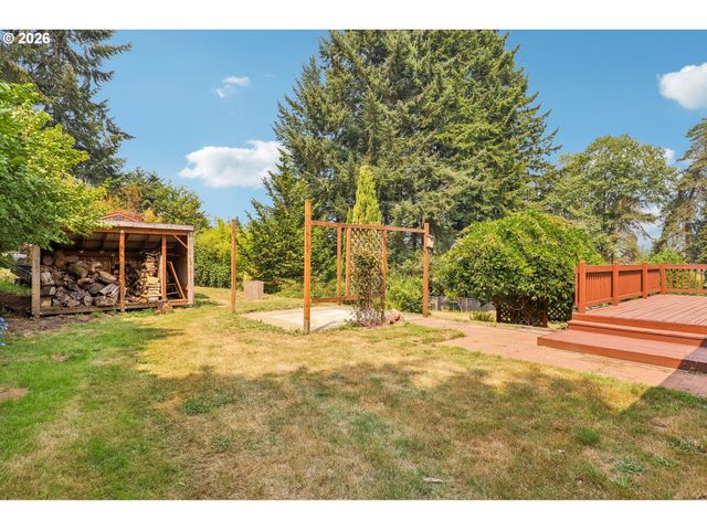 31 CEDAR GATES Rd, Longview, WA 98632