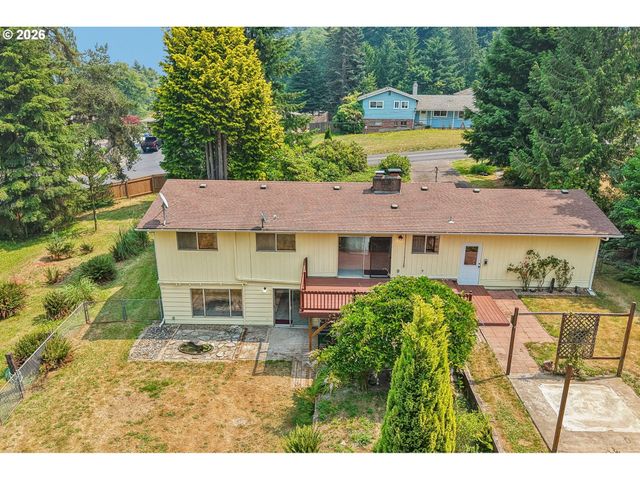 31 CEDAR GATES Rd, Longview, WA 98632