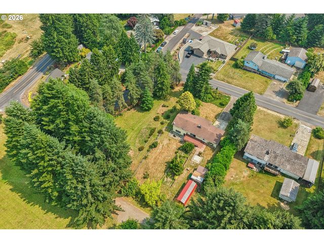 31 CEDAR GATES Rd, Longview, WA 98632