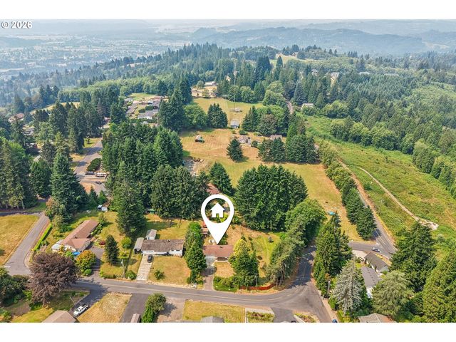 31 CEDAR GATES Rd, Longview, WA 98632