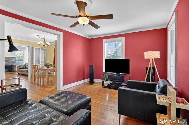 107 Washington Circle, West Hartford, CT 06119