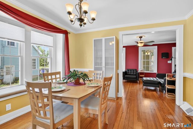 107 Washington Circle, West Hartford, CT 06119