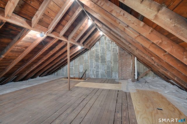 107 Washington Circle, West Hartford, CT 06119
