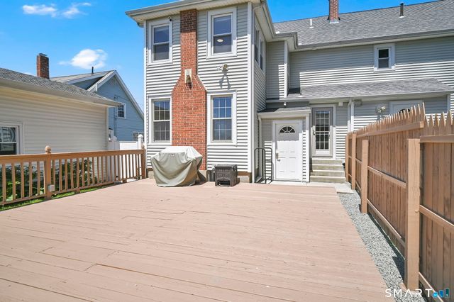 107 Washington Circle, West Hartford, CT 06119