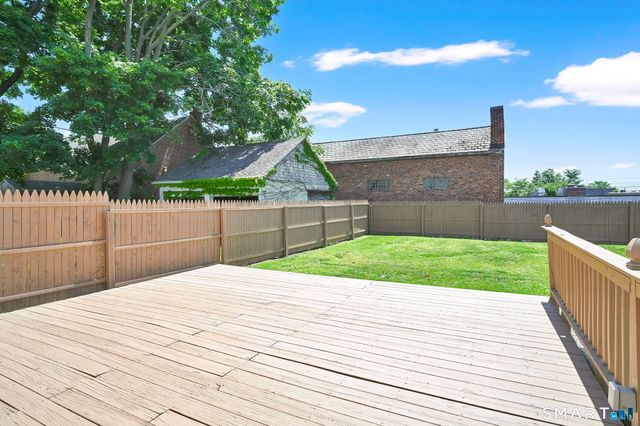 107 Washington Circle, West Hartford, CT 06119