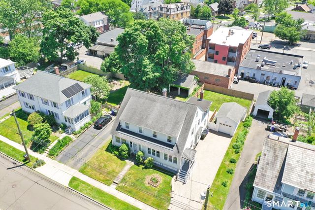 107 Washington Circle, West Hartford, CT 06119