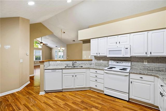 3783 Vineyards Lake Circle NW 21, Kennesaw, GA 30144