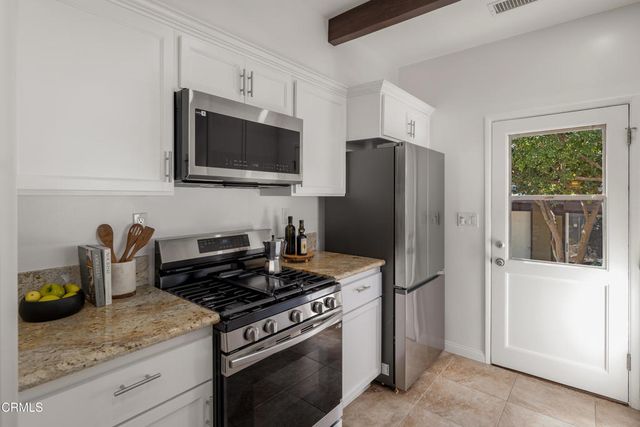 3269 Summit Avenue, Altadena, CA 91001