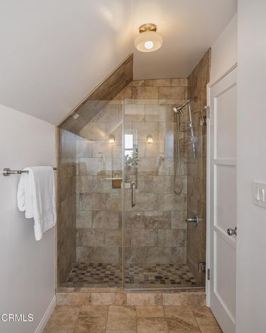 3269 Summit Avenue, Altadena, CA 91001