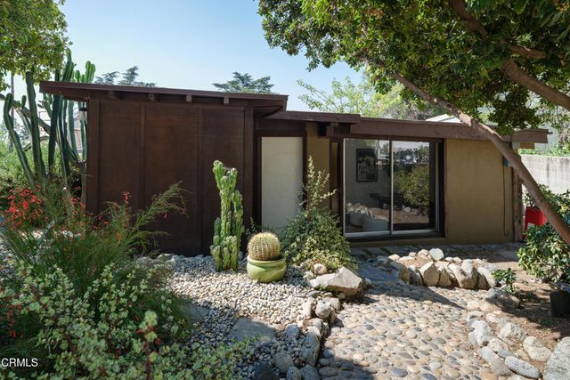 3269 Summit Avenue, Altadena, CA 91001