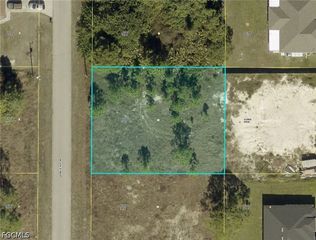 1404 Venice AVE N, Lehigh Acres, FL 33971