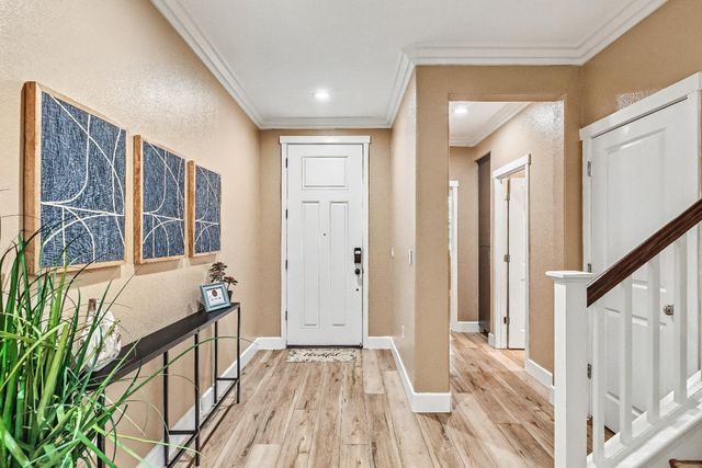 18383 Dalton Ct, Lathrop, CA 95330