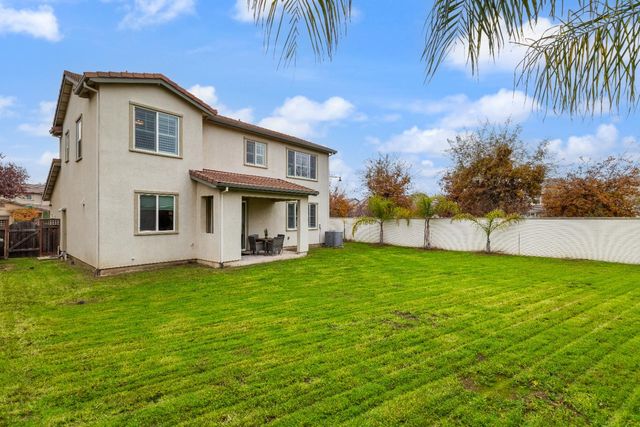 18383 Dalton Ct, Lathrop, CA 95330