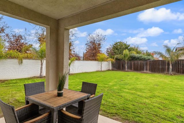 18383 Dalton Ct, Lathrop, CA 95330