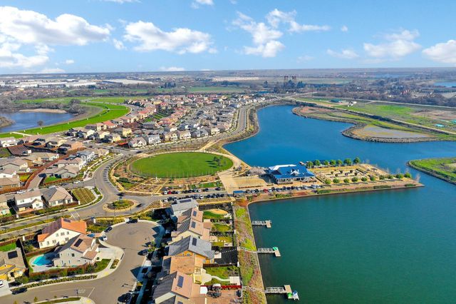 18383 Dalton Ct, Lathrop, CA 95330