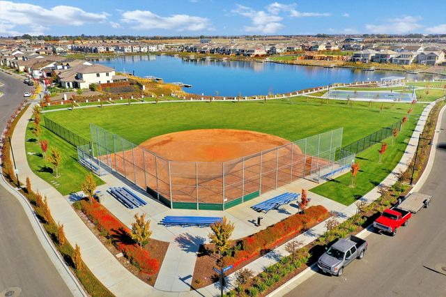 18383 Dalton Ct, Lathrop, CA 95330