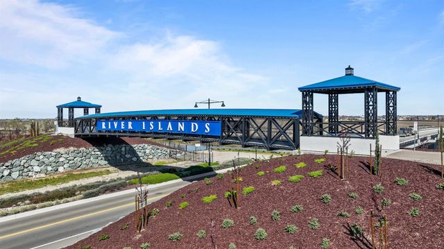 18383 Dalton Ct, Lathrop, CA 95330