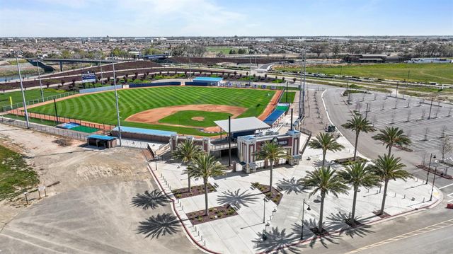 18383 Dalton Ct, Lathrop, CA 95330