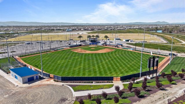 18383 Dalton Ct, Lathrop, CA 95330