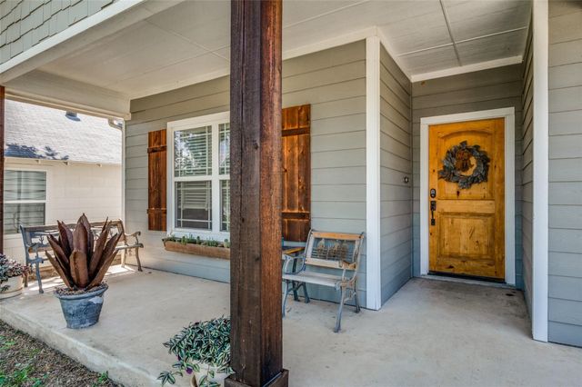 5021 Curzon Avenue, Fort Worth, TX 76107