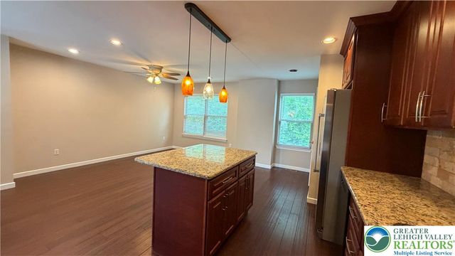 148 Cornerstone Place, Whitehall Twp, PA 18052