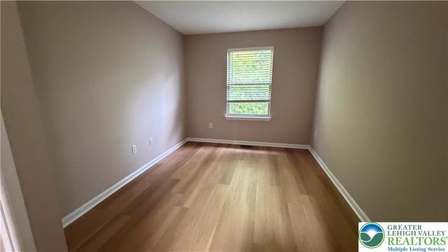 148 Cornerstone Place, Whitehall Twp, PA 18052