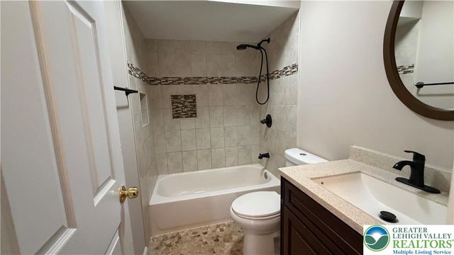 148 Cornerstone Place, Whitehall Twp, PA 18052