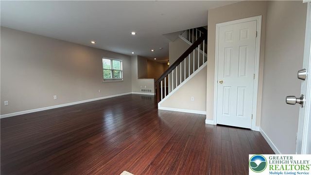 148 Cornerstone Place, Whitehall Twp, PA 18052