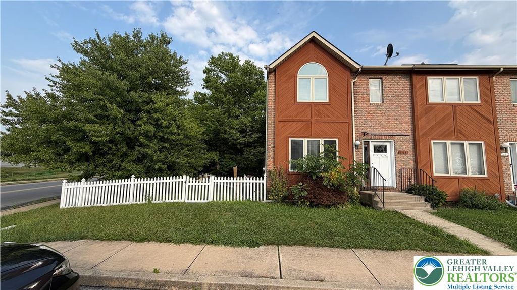 148 Cornerstone Place, Whitehall Twp, PA 18052