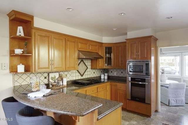 1896 E Mountain Street, Pasadena, CA 91104