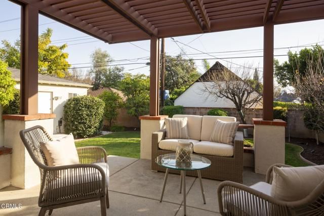 1896 E Mountain Street, Pasadena, CA 91104