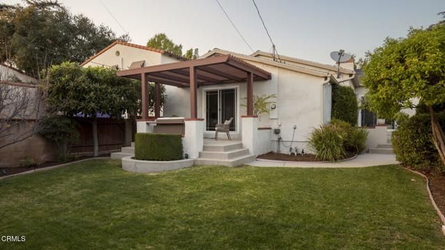 1896 E Mountain Street, Pasadena, CA 91104