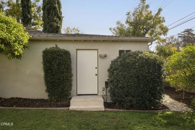 1896 E Mountain Street, Pasadena, CA 91104